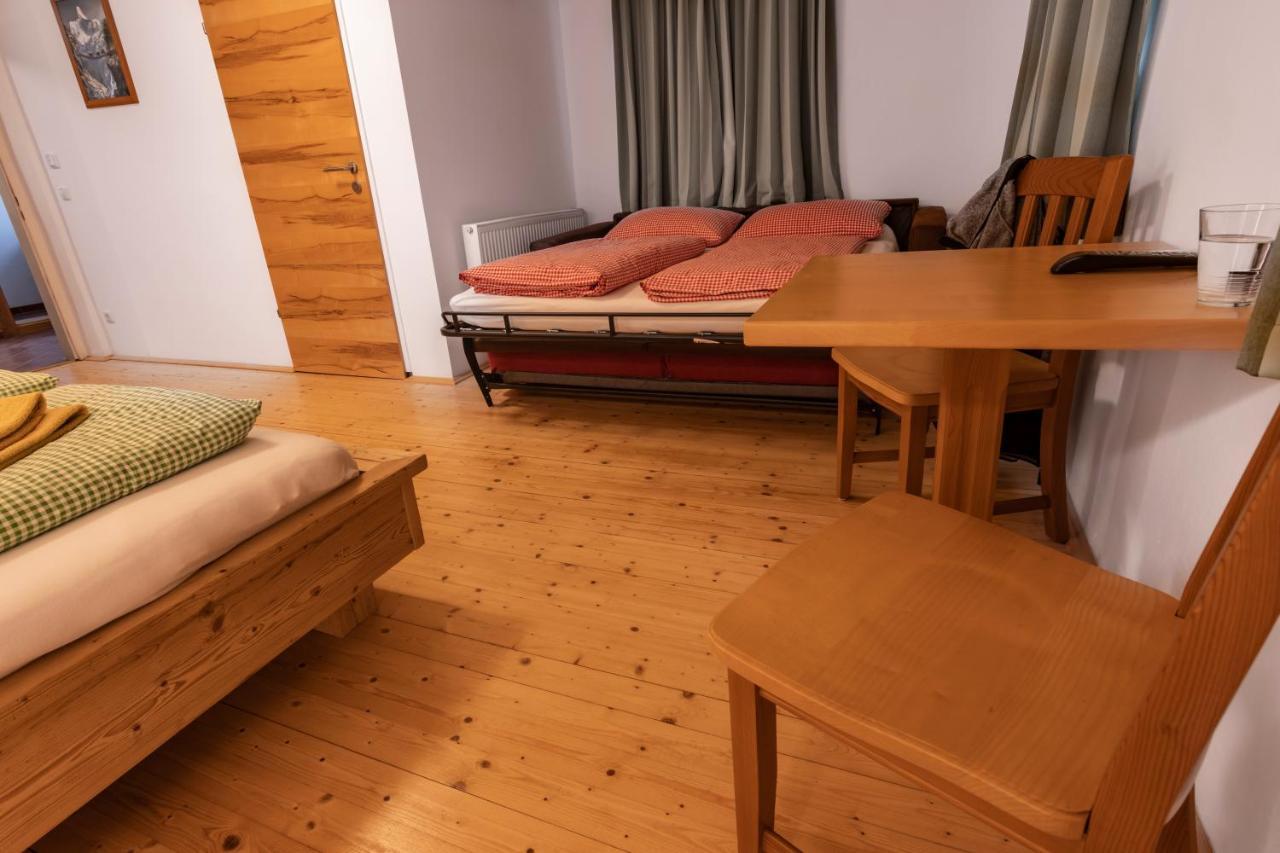 Camping & Guest house Au an der Donau