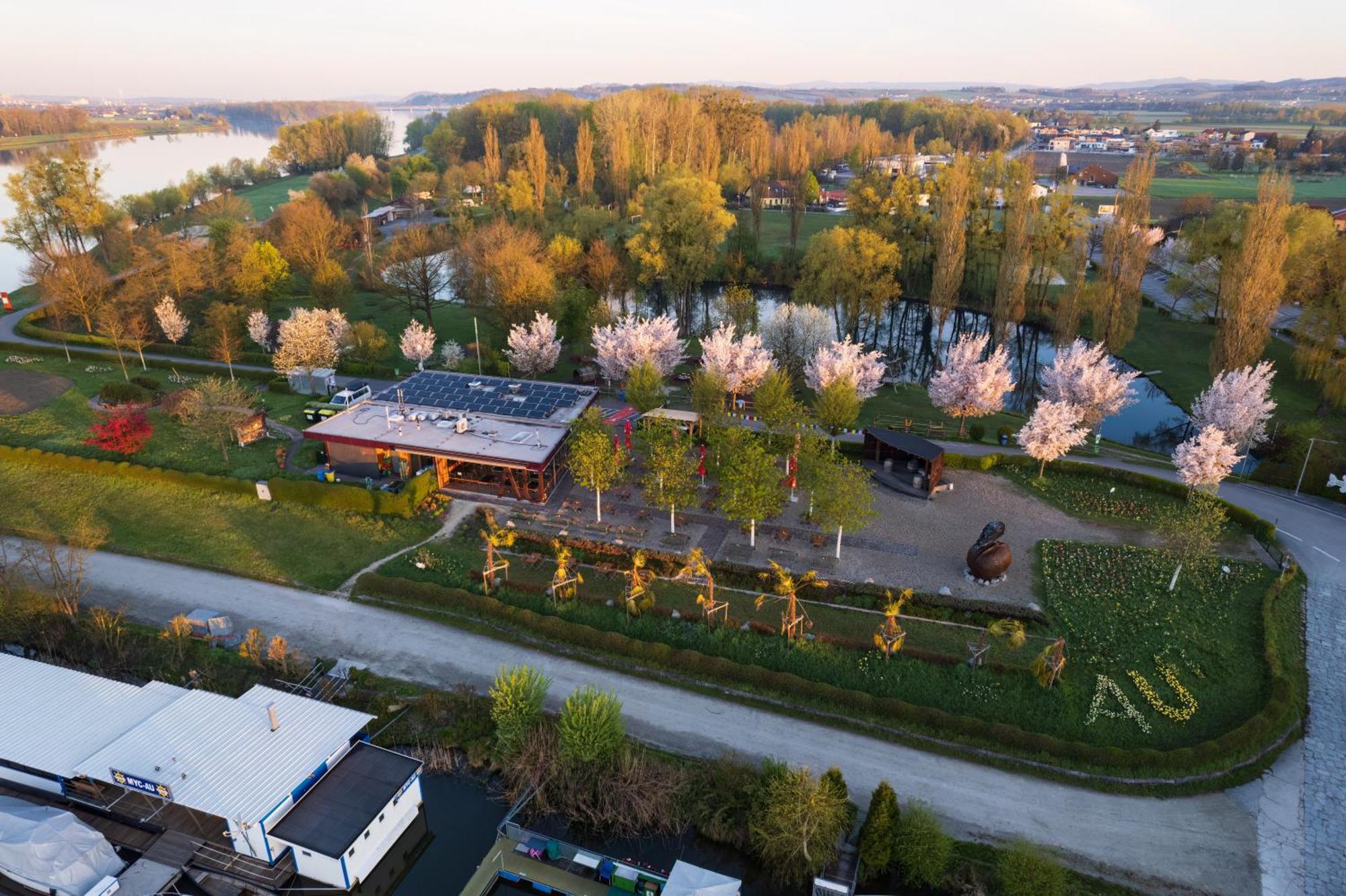 Guest house Camping & Au an der Donau