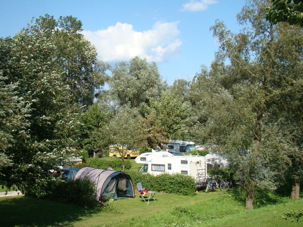 Camping &